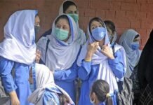 وزیر تعلیم نے یکم اپریل سے سکول کھولنے کا علان کر دیا